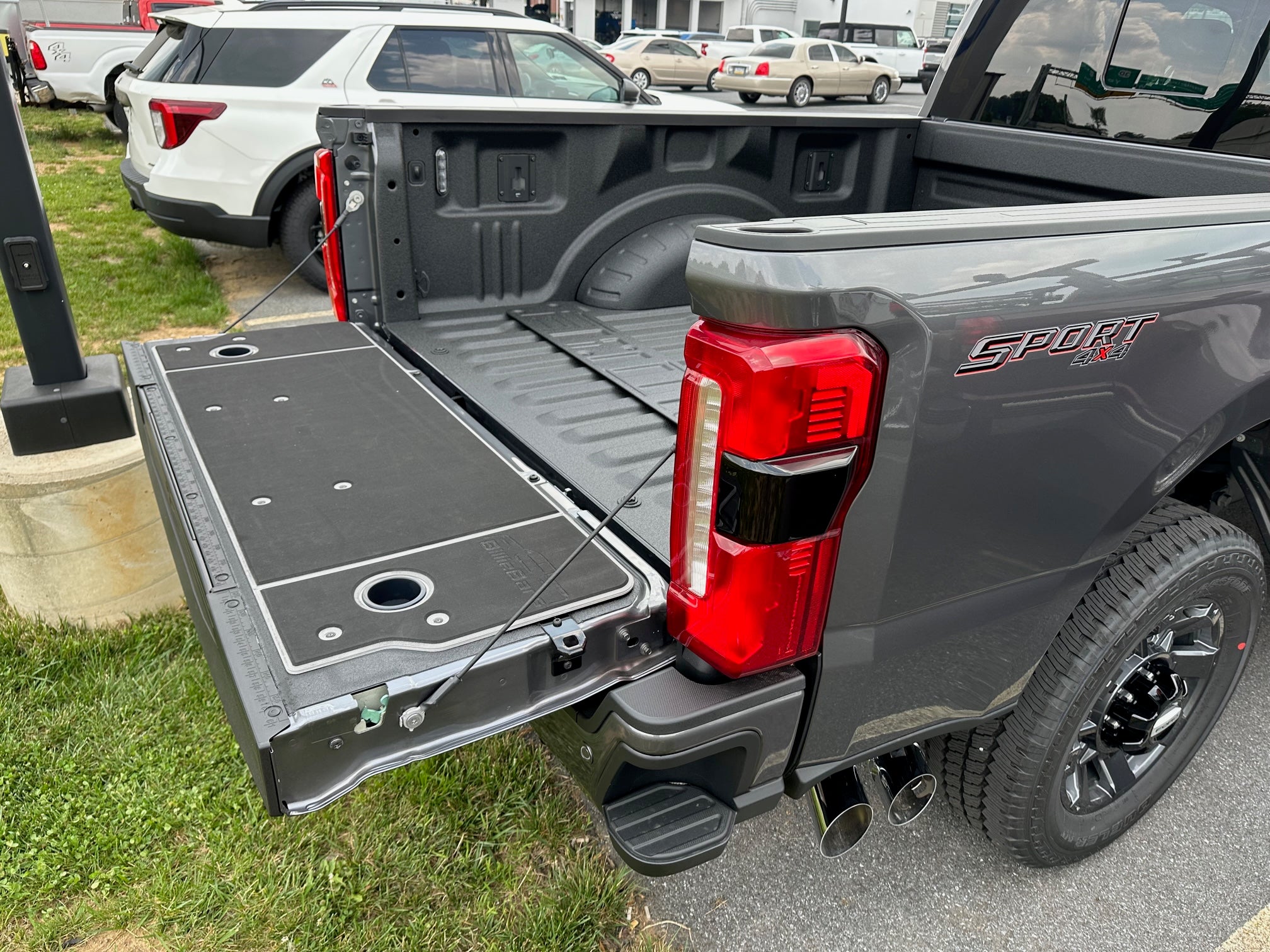 F250 F350 Superduty Tailgate Cover (2023+)