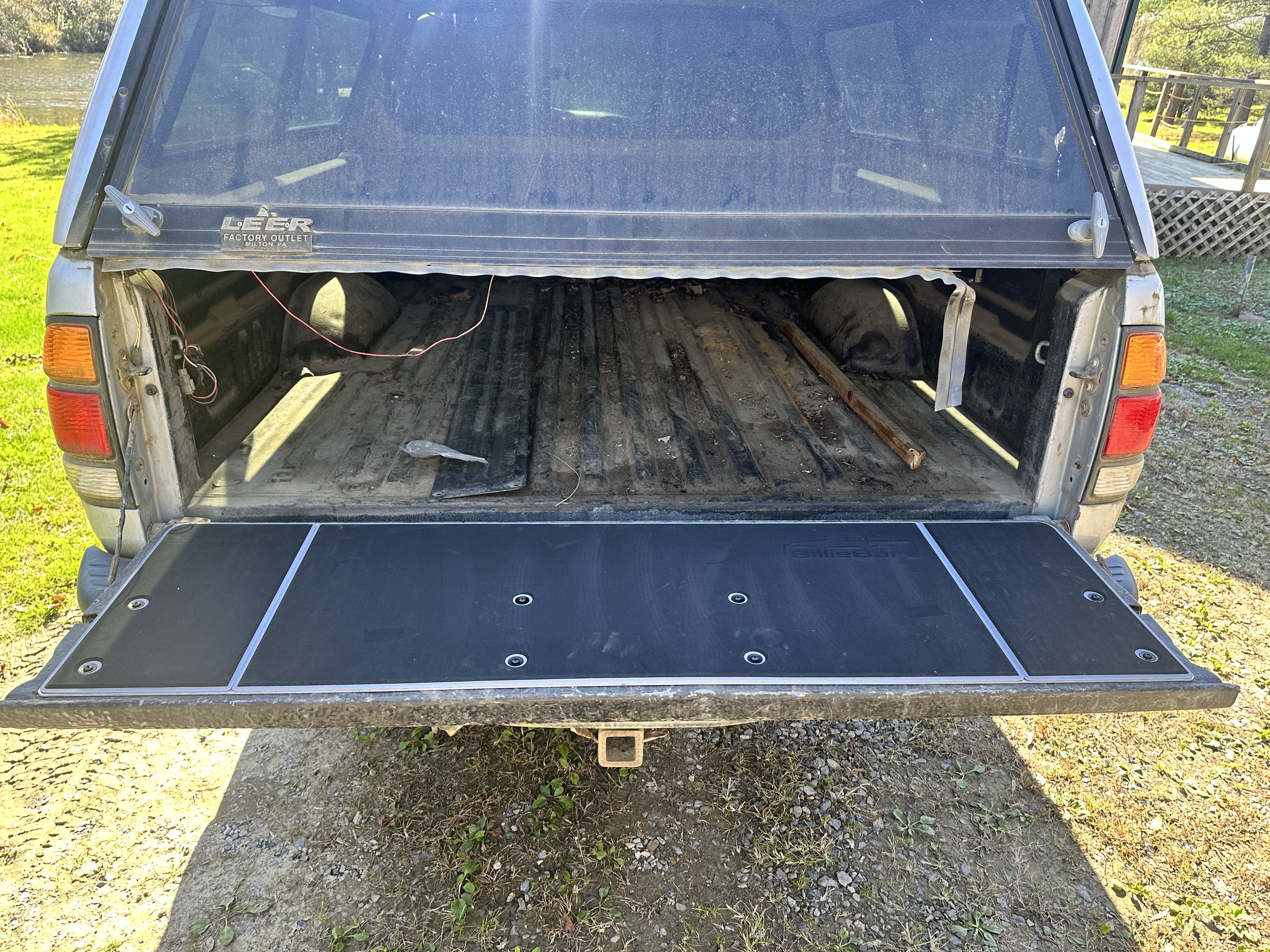 1st Gen Tundra Tailgate Cover (2000-2006)