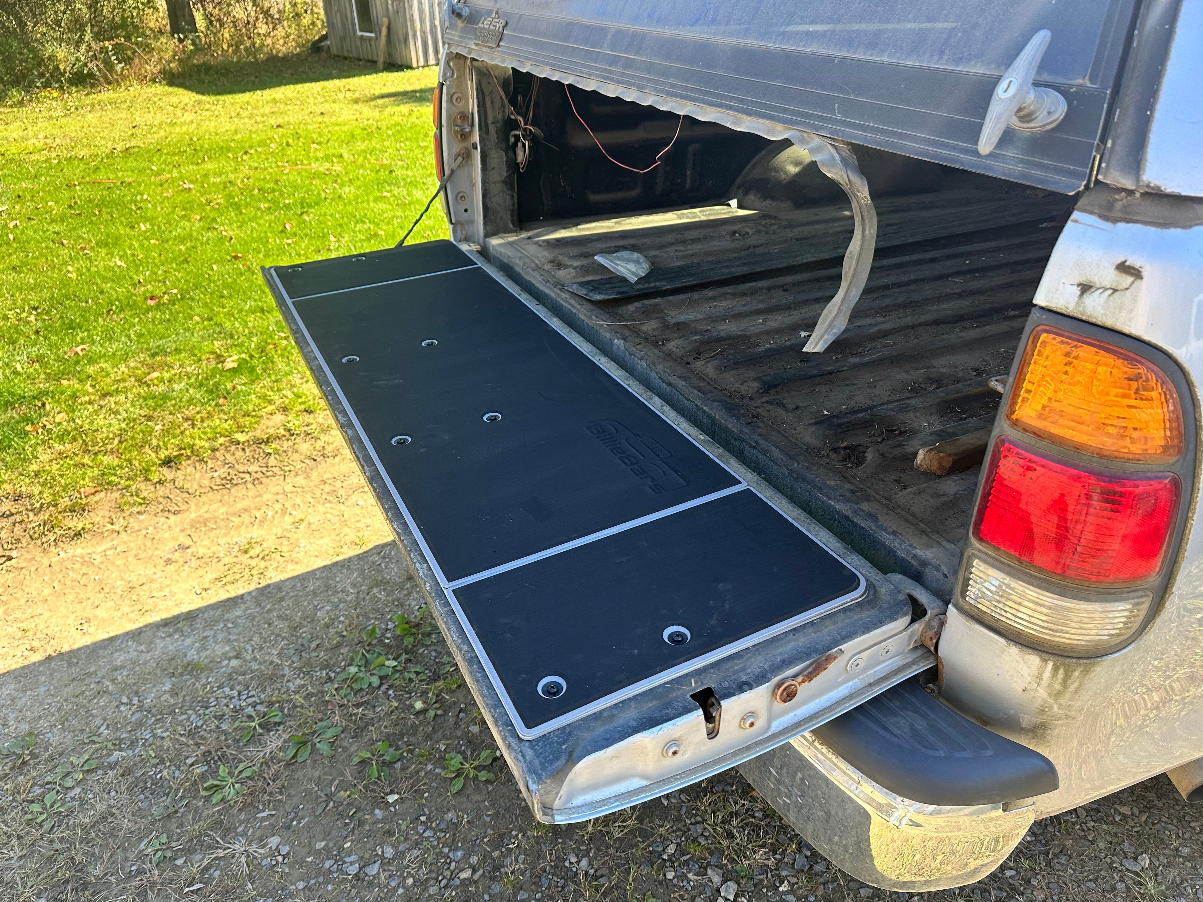 1st Gen Tundra Tailgate Cover (2000-2006)