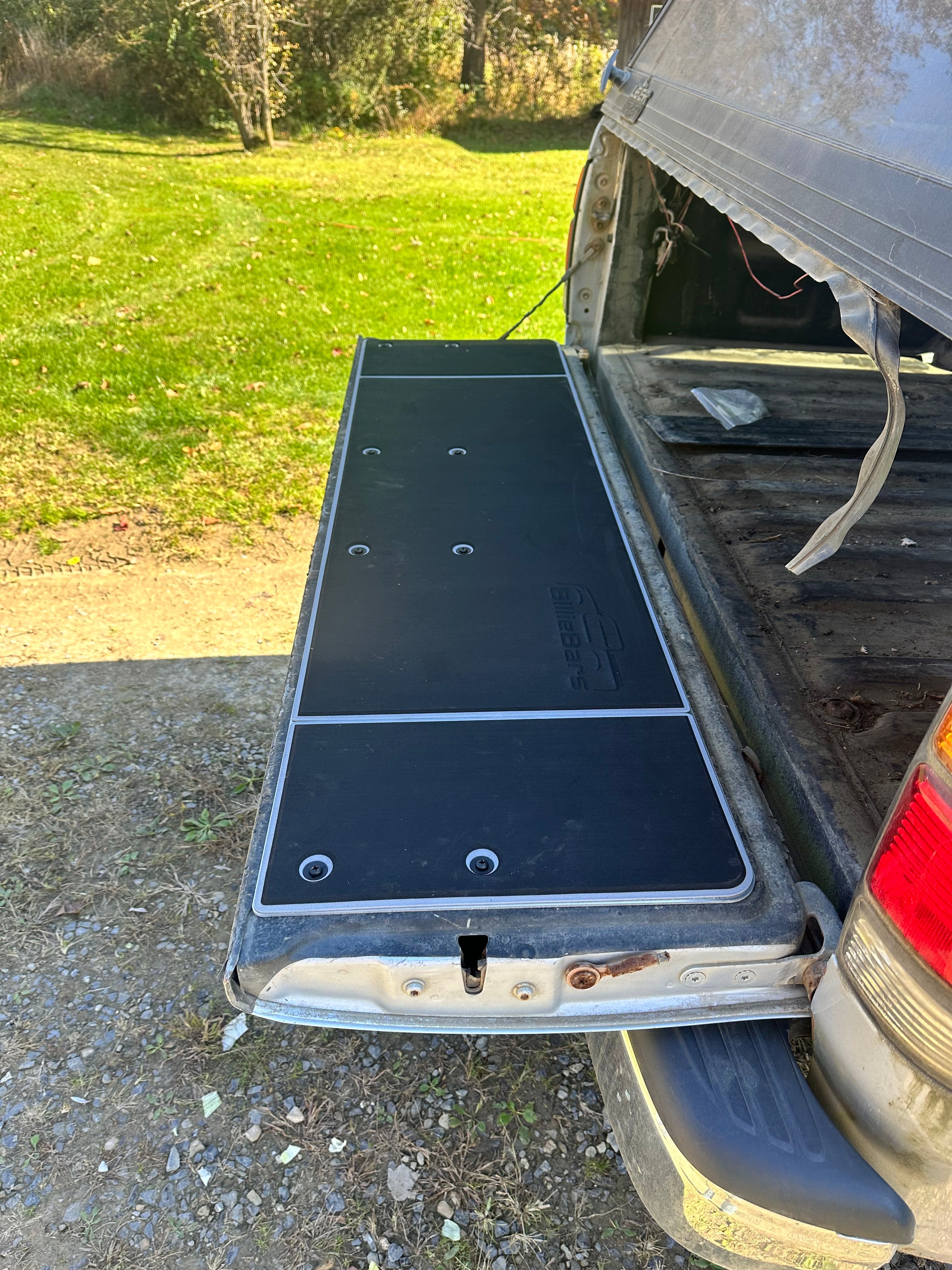 1st Gen Tundra Tailgate Cover (2000-2006)