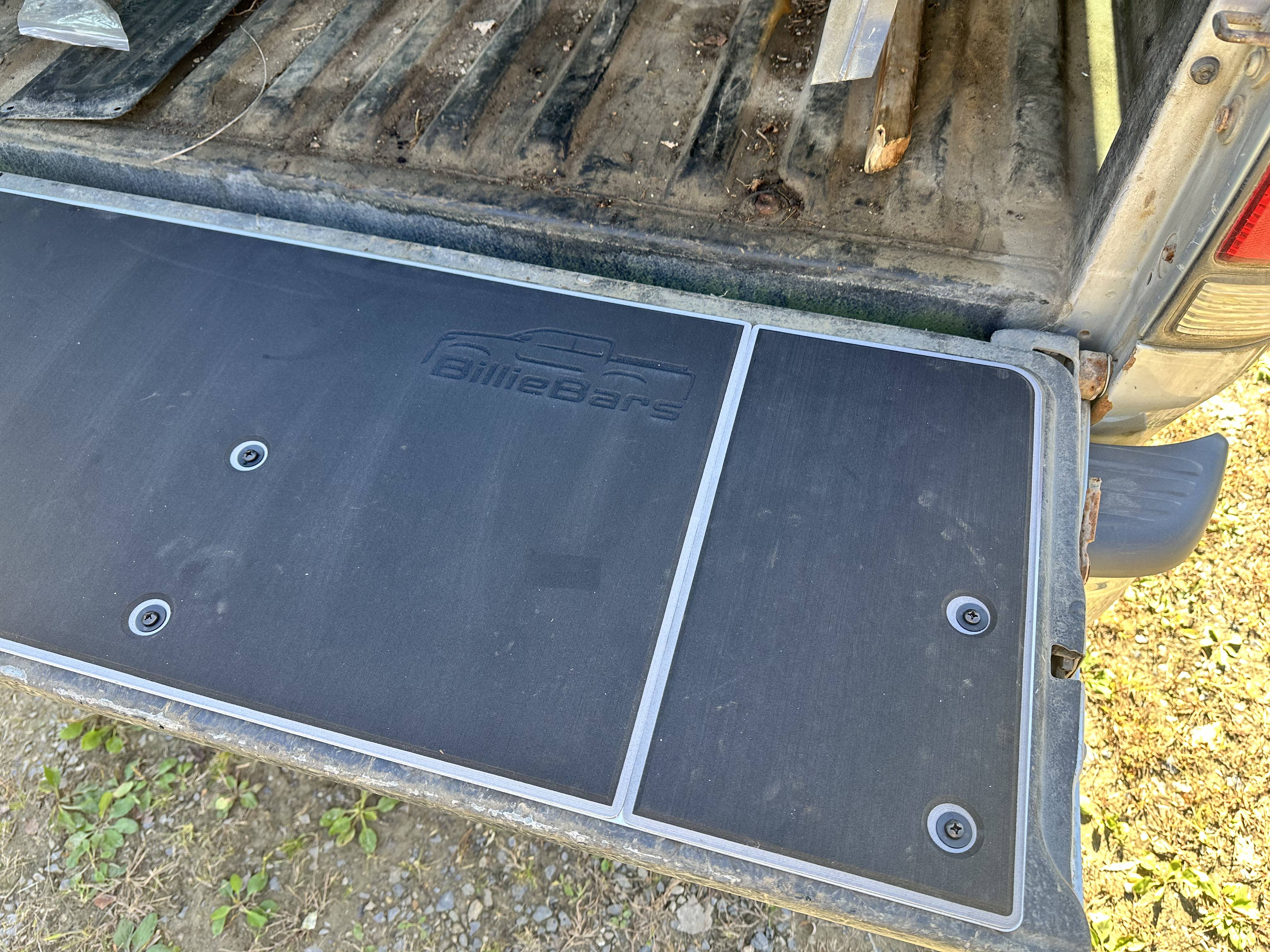 1st Gen Tundra Tailgate Cover (2000-2006)