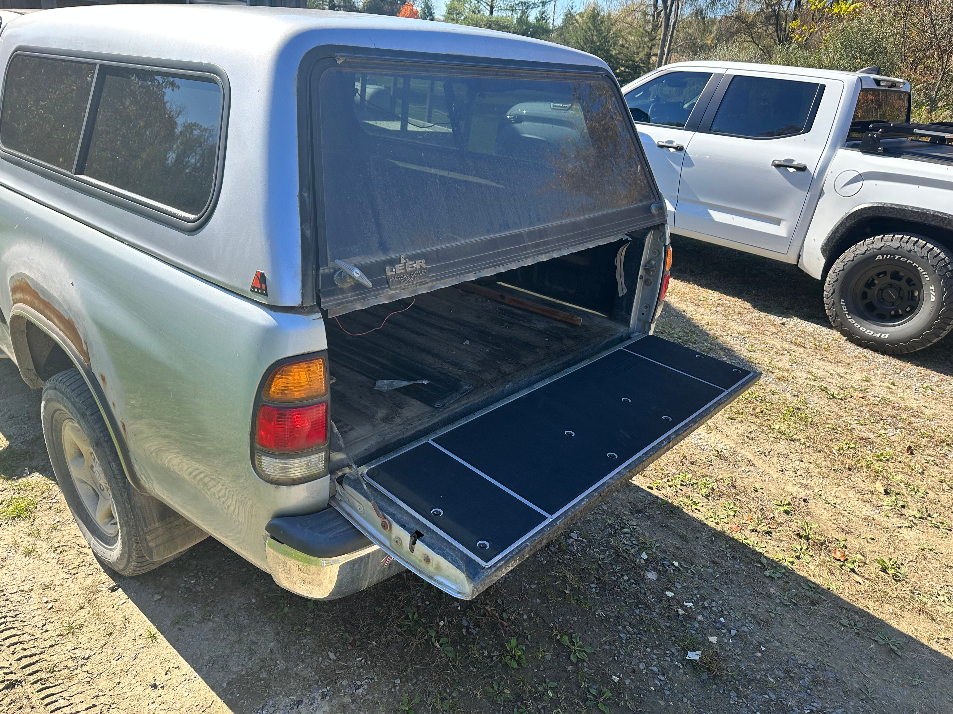 1st Gen Tundra Tailgate Cover (2000-2006)