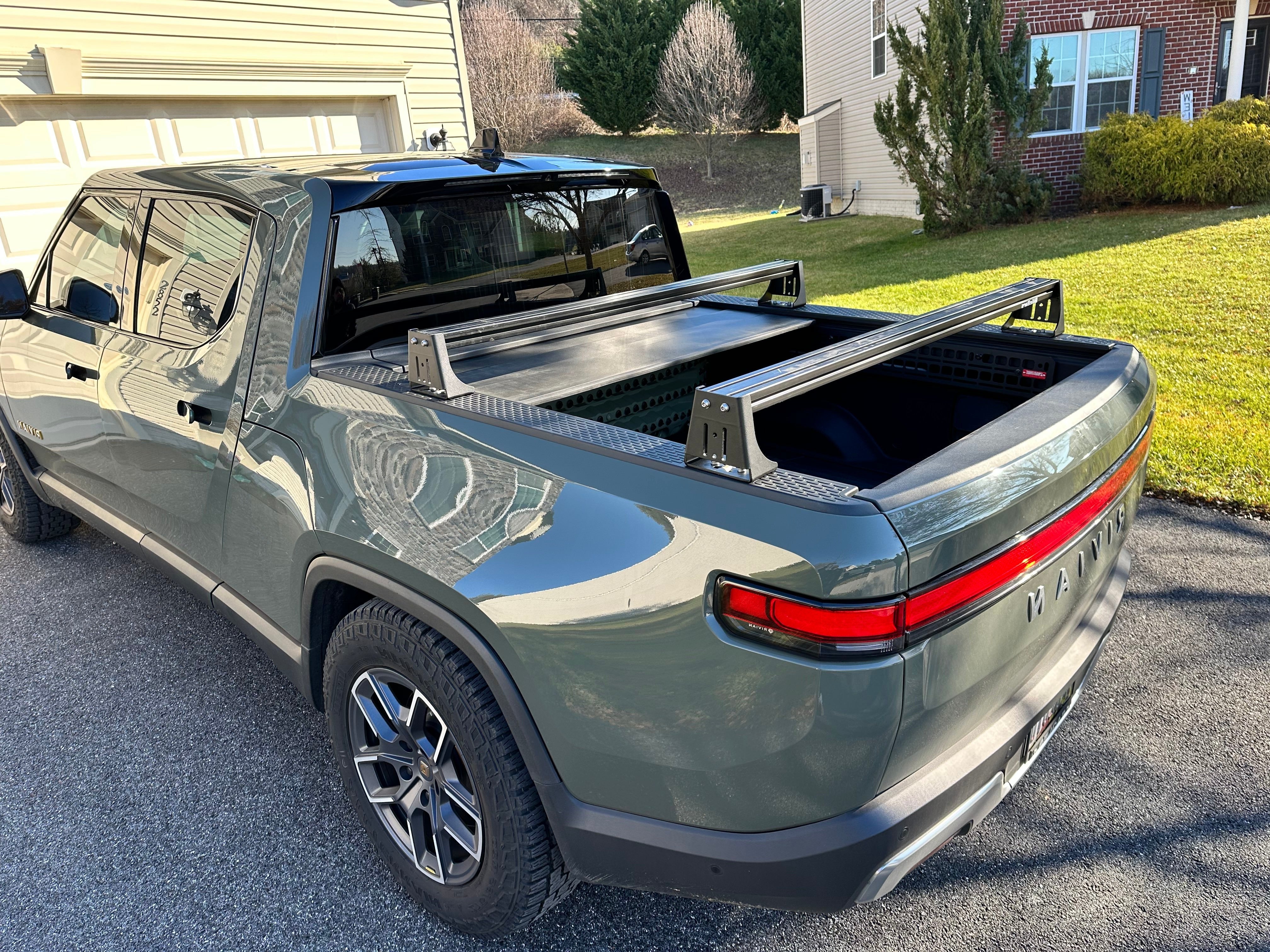 Rivian  (2022+), Low Profile Bed Rack