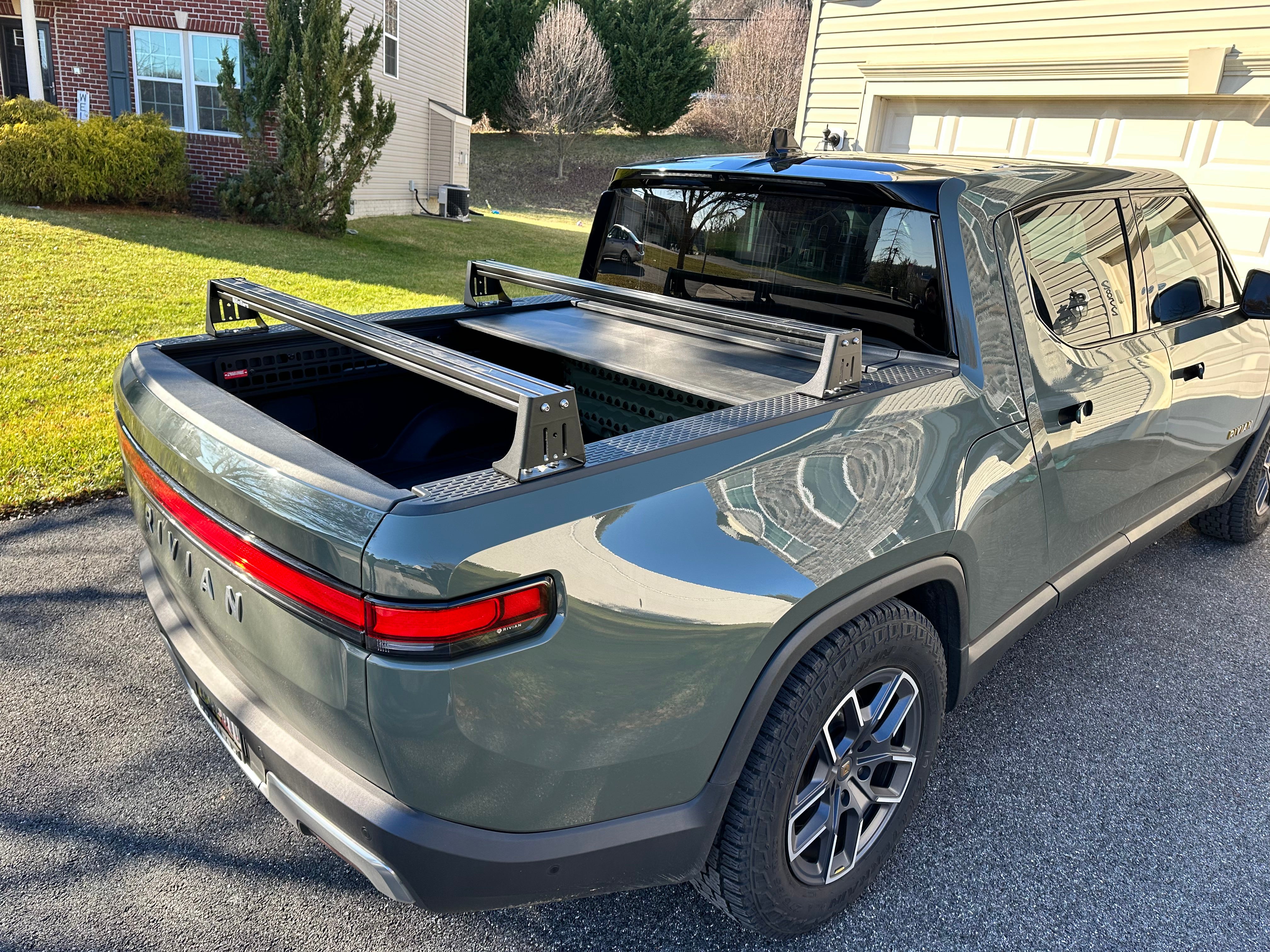 Rivian  (2022+), Low Profile Bed Rack