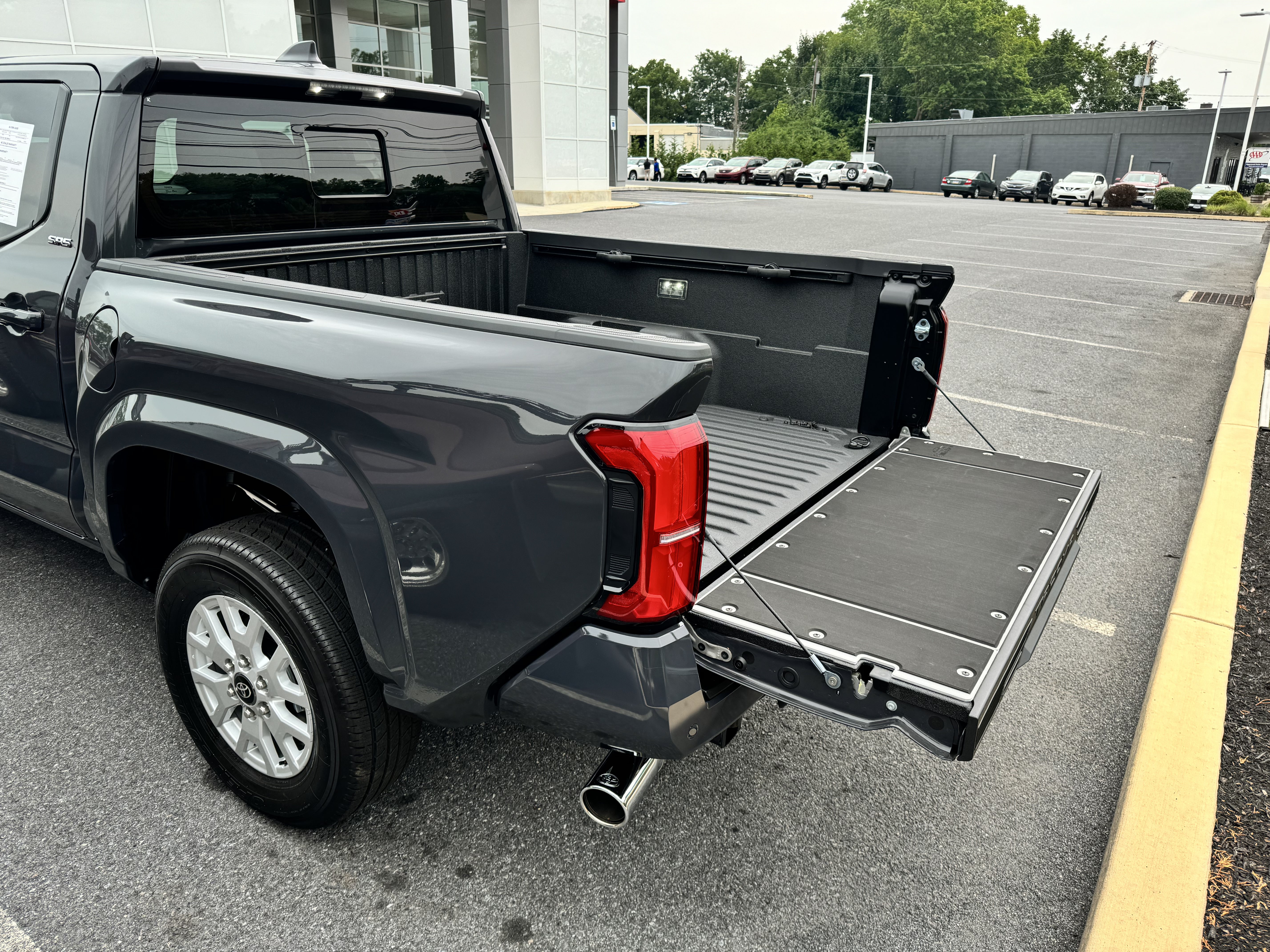 Tacoma Tailgate Cover (2024+)