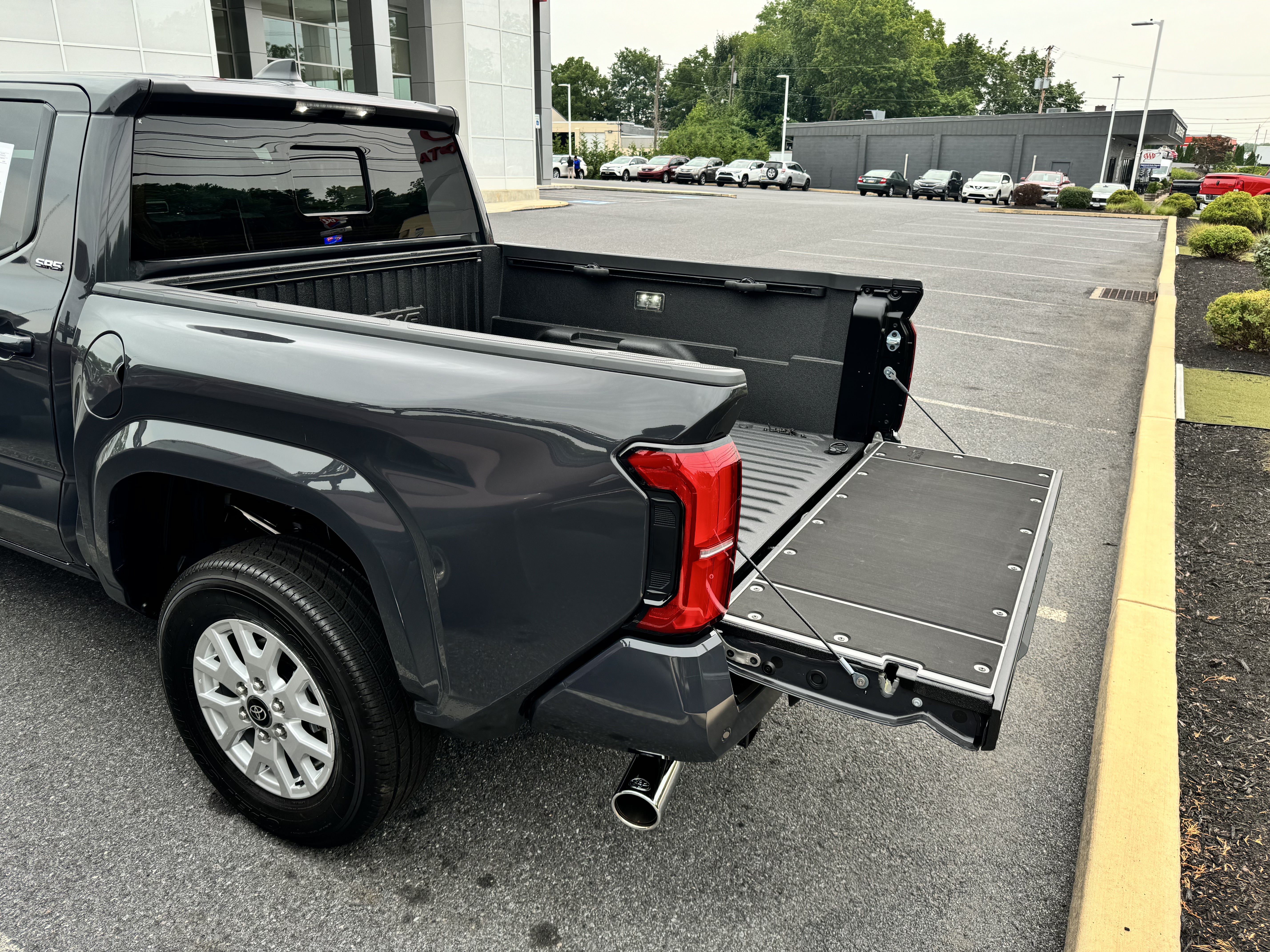 Tacoma Tailgate Cover (2024+)