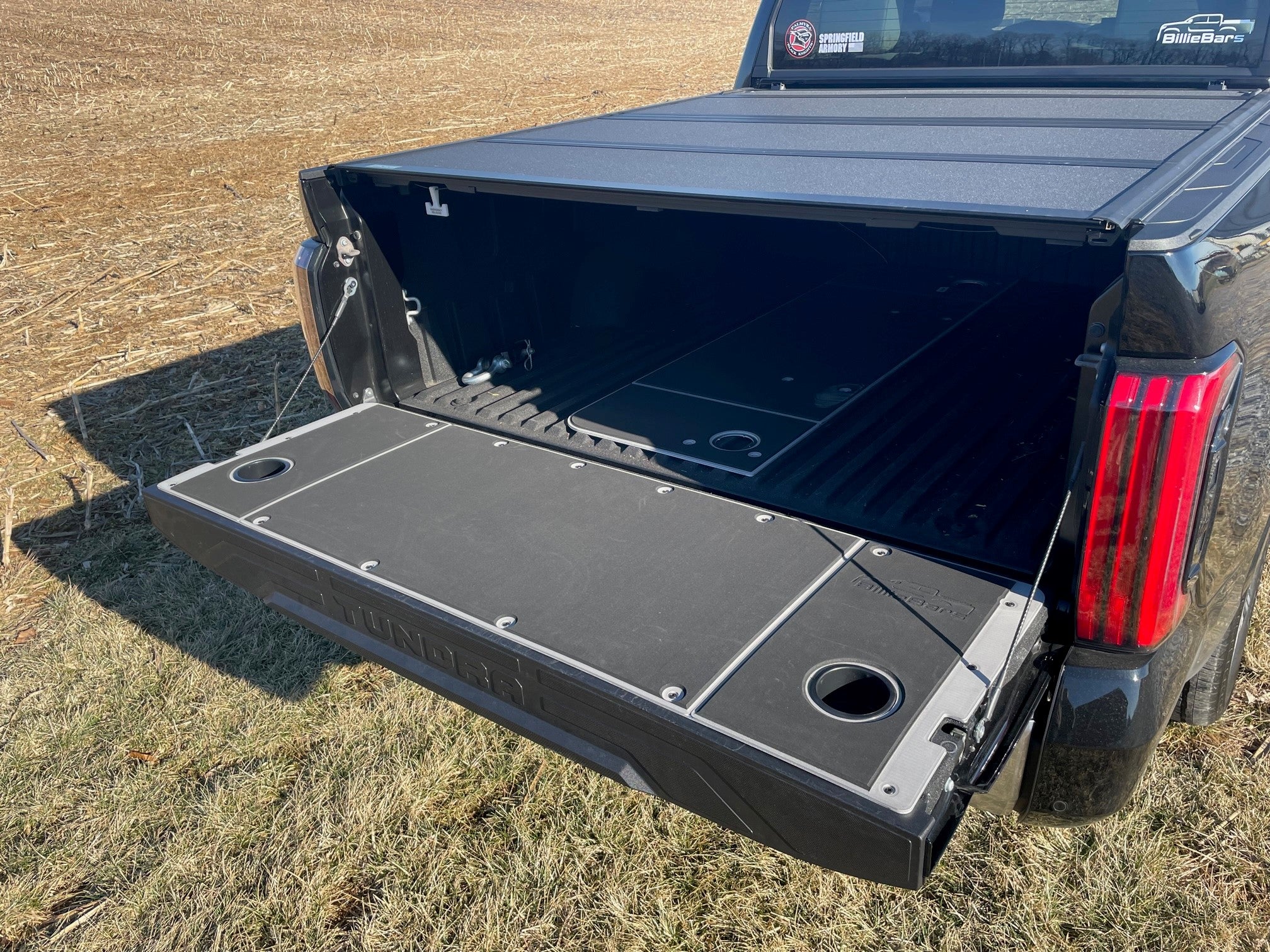 Tundra Tailgate Cover (2022+)