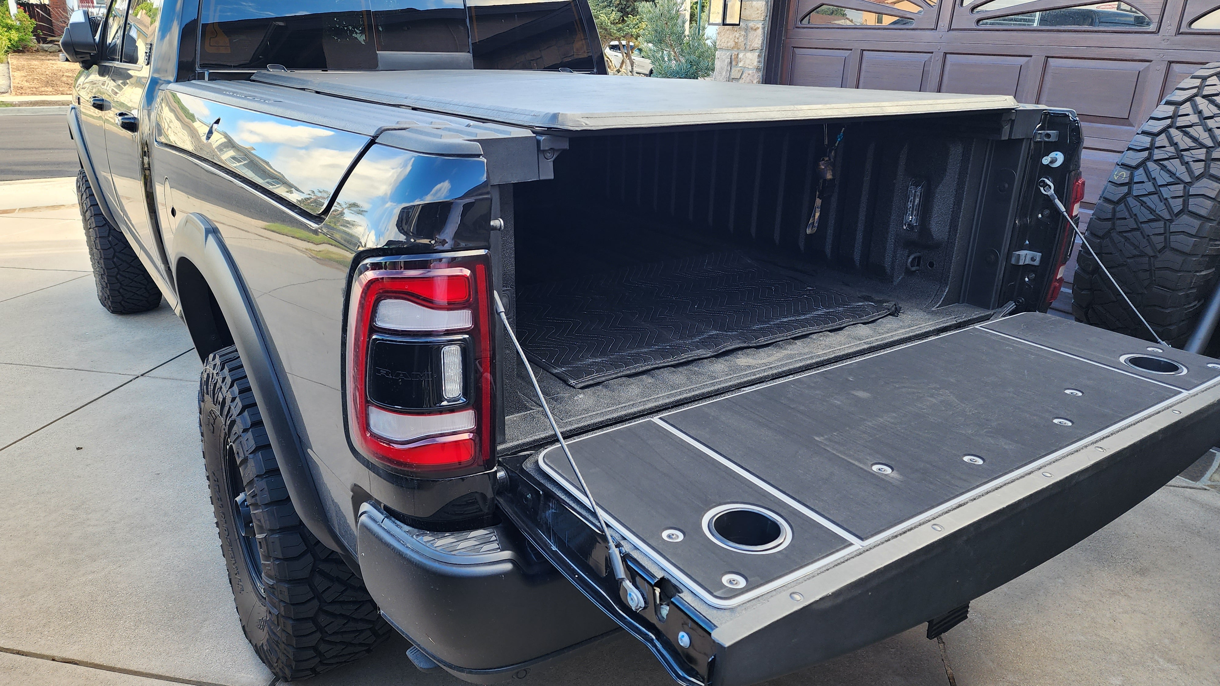 RAM Tailgate Covers (98-Current)