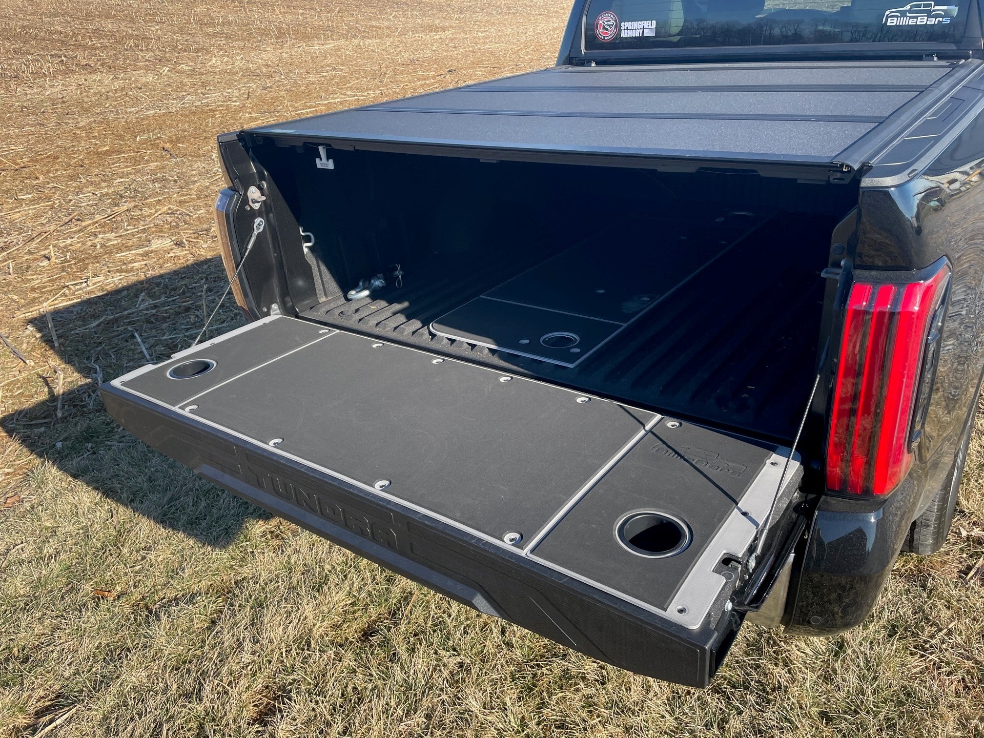 Tundra Tailgate Cover (2022+)