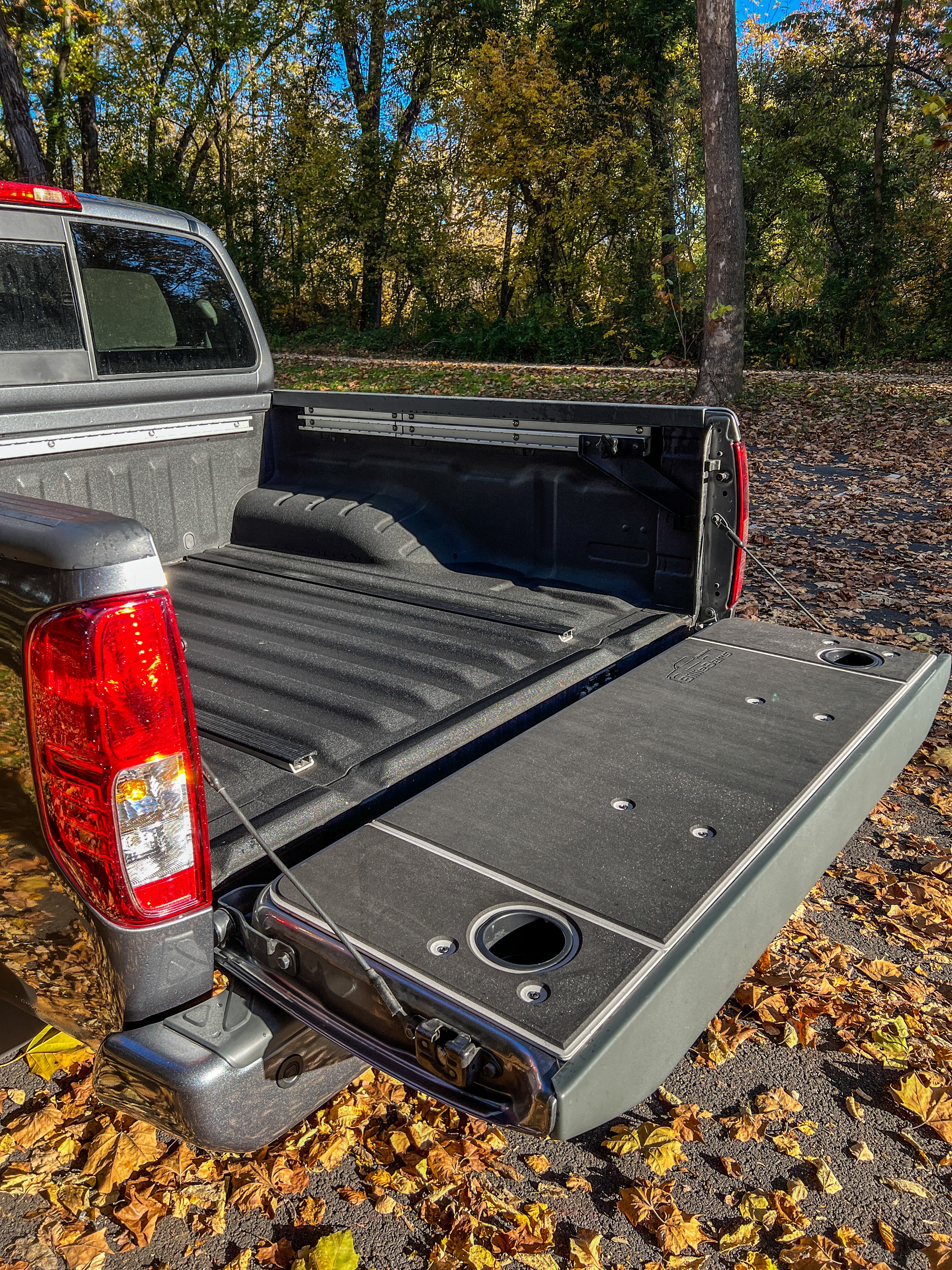 Frontier Tailgate Cover (1997-2021)