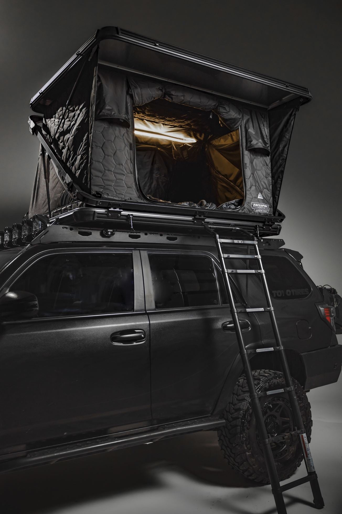 Freespirit Recreation - EVOLUTION V2 ROOFTOP TENT