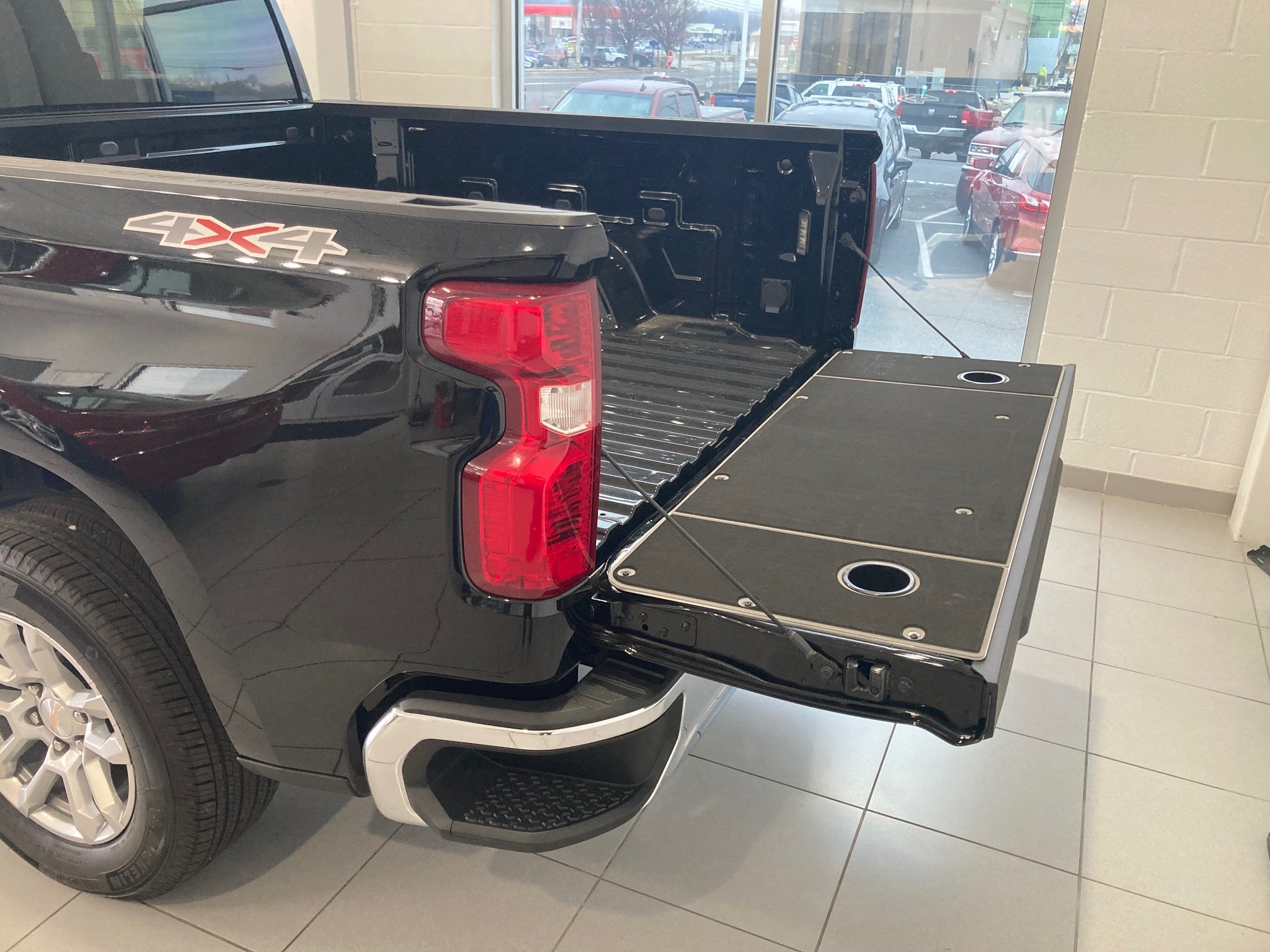 Silverado/Sierra 1500 Tailgate Cover (2019+)