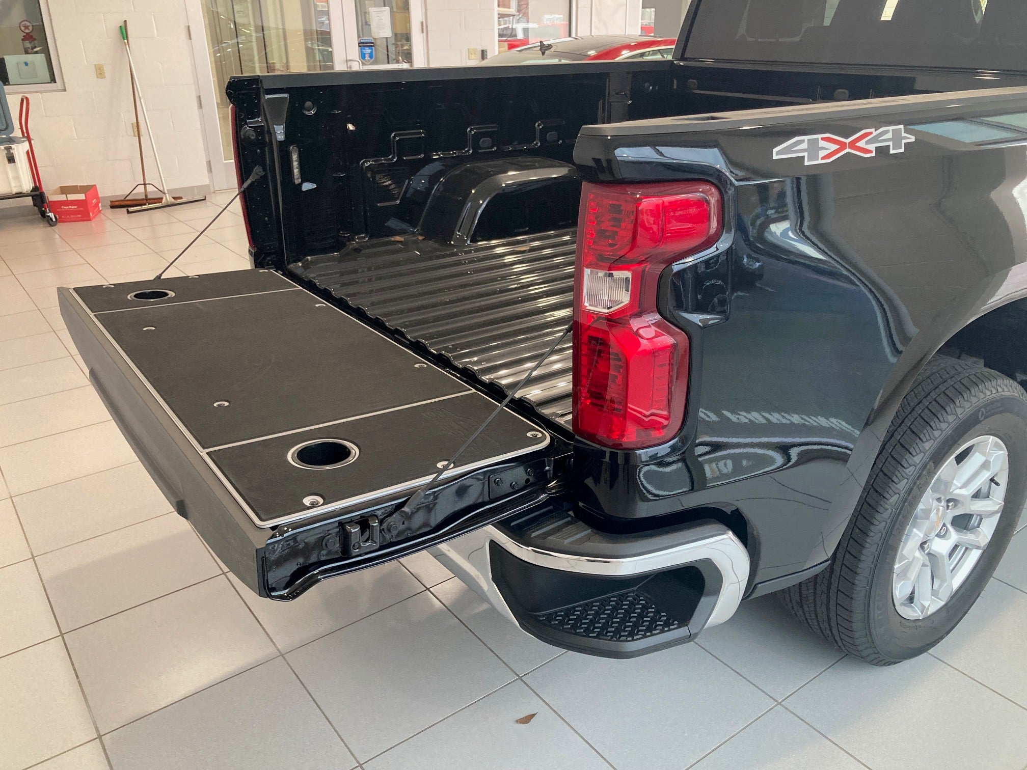 Silverado/Sierra 1500 Tailgate Cover (2019+)