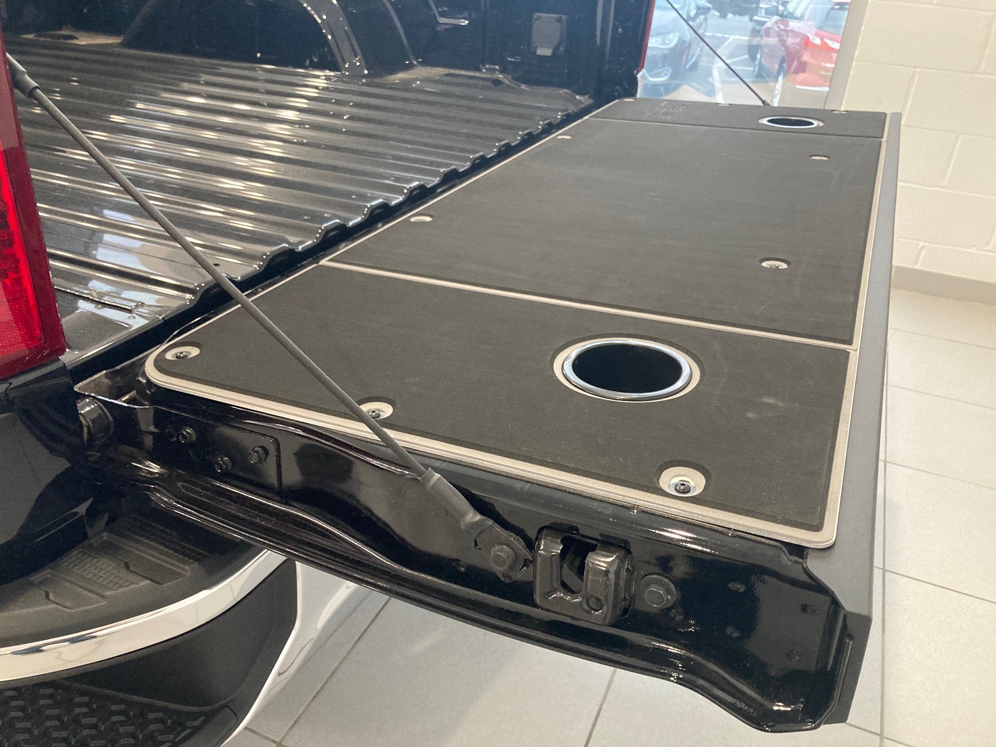 Silverado/Sierra 1500 Tailgate Cover (2019+)