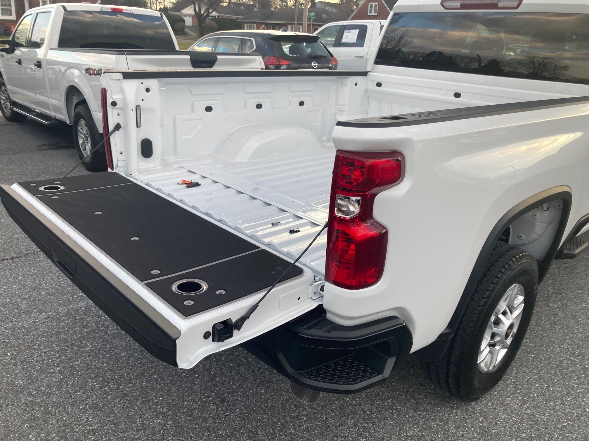 Silverado/Sierra 2500, 3500 Tailgate Cover (2019+)