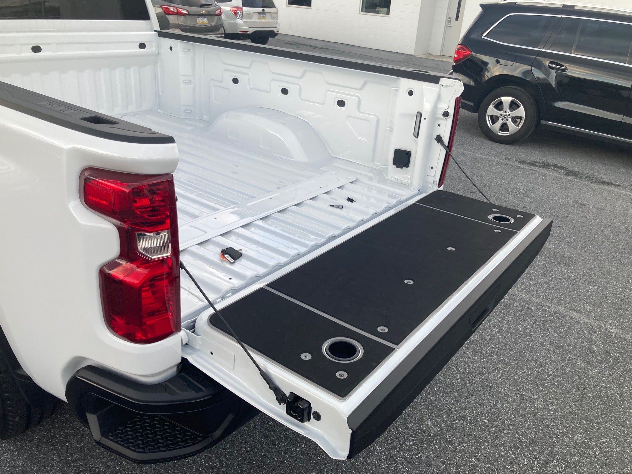 Silverado/Sierra 2500, 3500 Tailgate Cover (2019+)