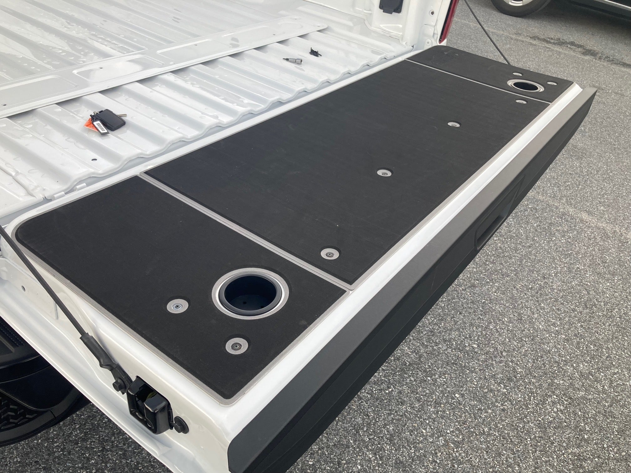 Silverado/Sierra 2500, 3500 Tailgate Cover (2019+)