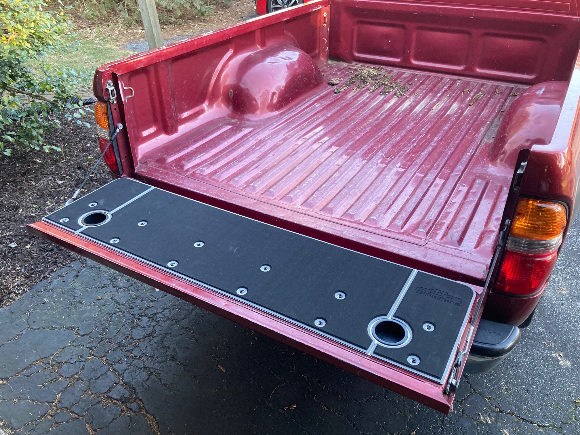 1ST GEN Tacoma Tailgate Cover (1995-2004)