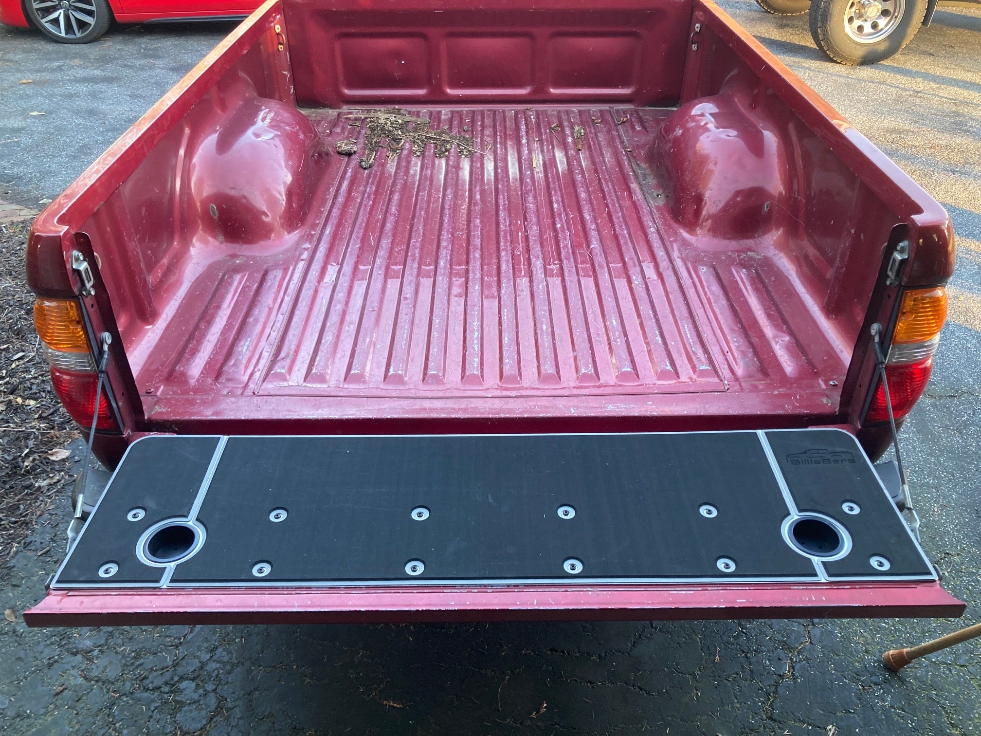 1ST GEN Tacoma Tailgate Cover (1995-2004)