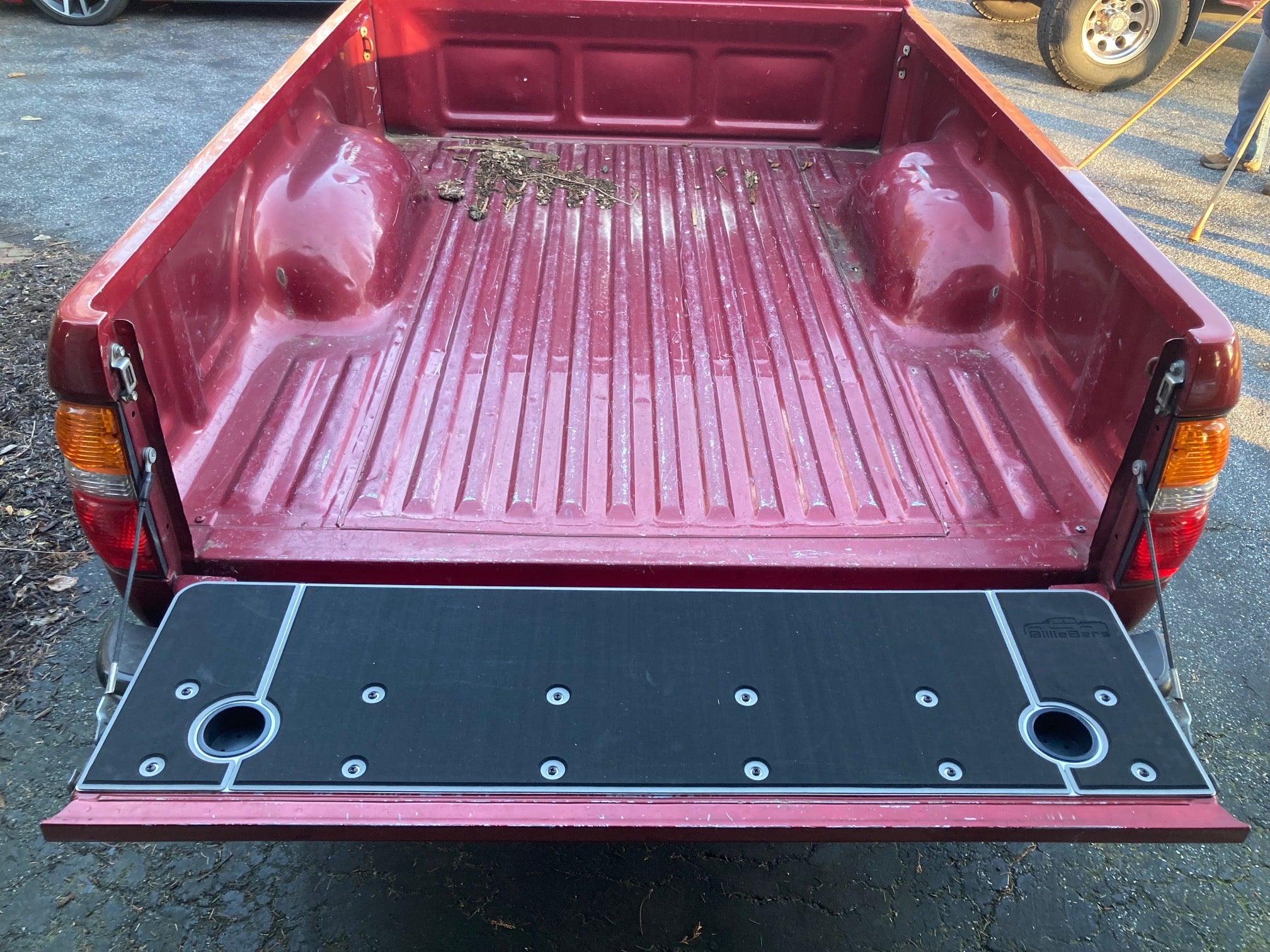 1ST GEN Tacoma Tailgate Cover (1995-2004)