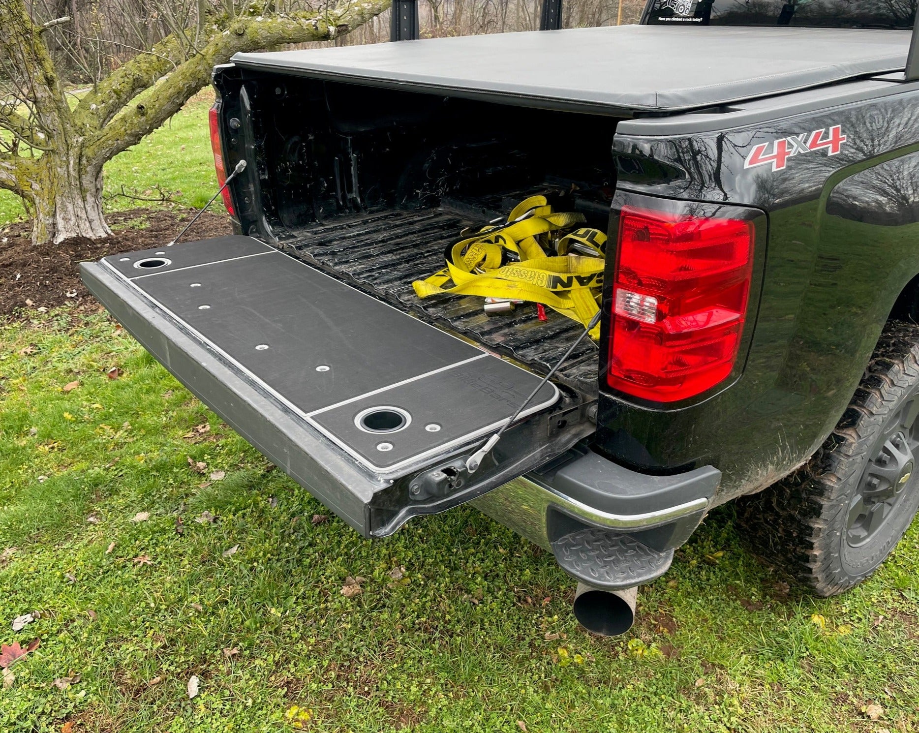 Silverado/Sierra 1500, 2500, 3500 Tailgate Cover (2014-2018)