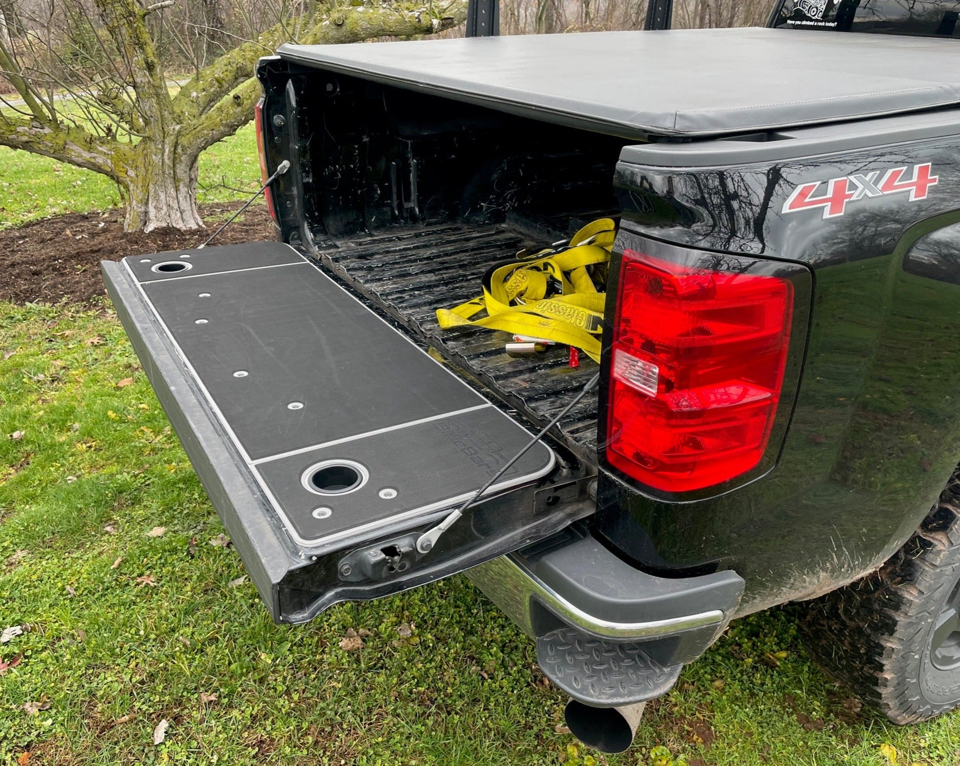 Silverado/Sierra 1500, 2500, 3500 Tailgate Cover (2014-2018)