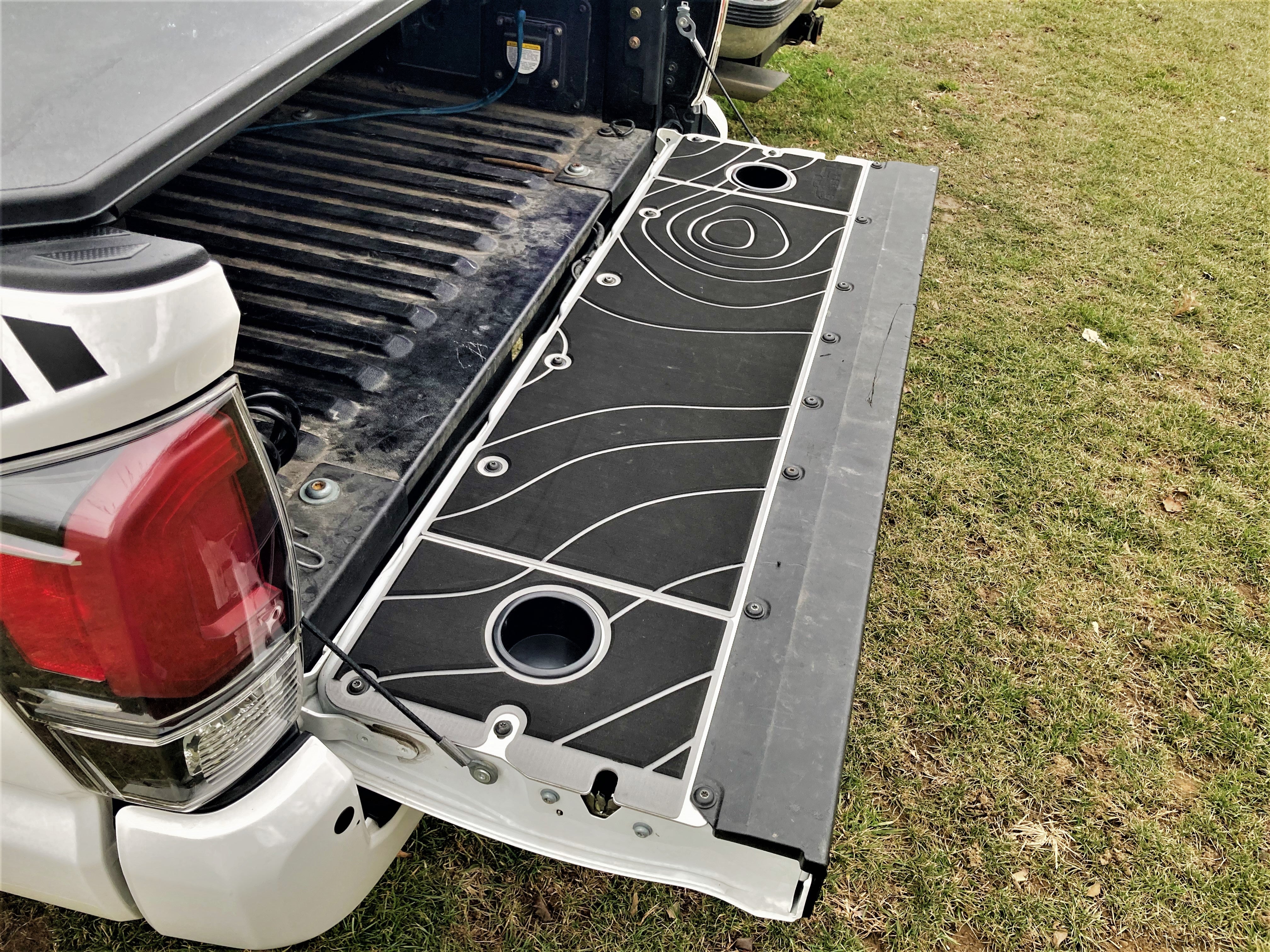 Custom Tailgate Covers