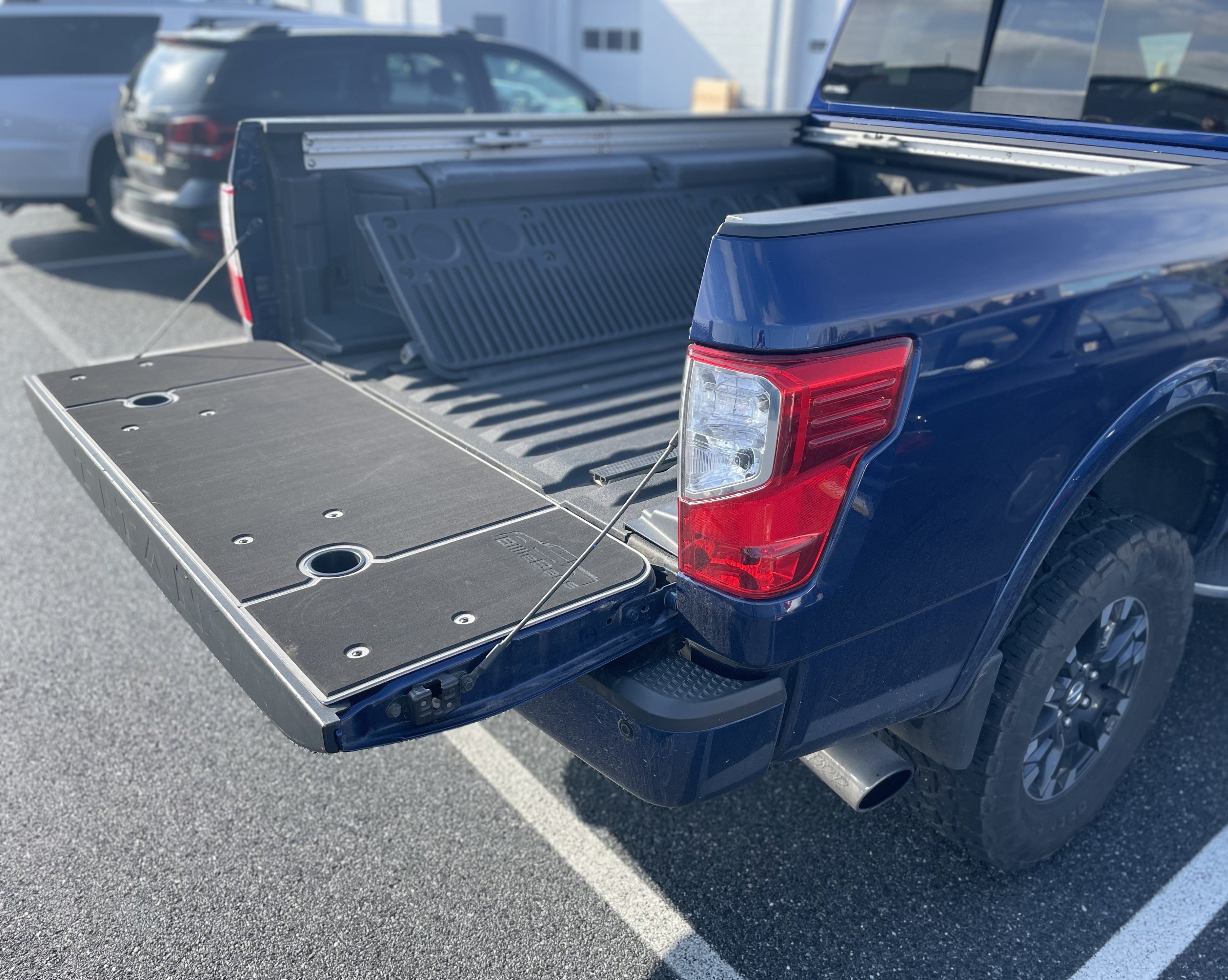 Titan Tailgate Cover (2004-2025)