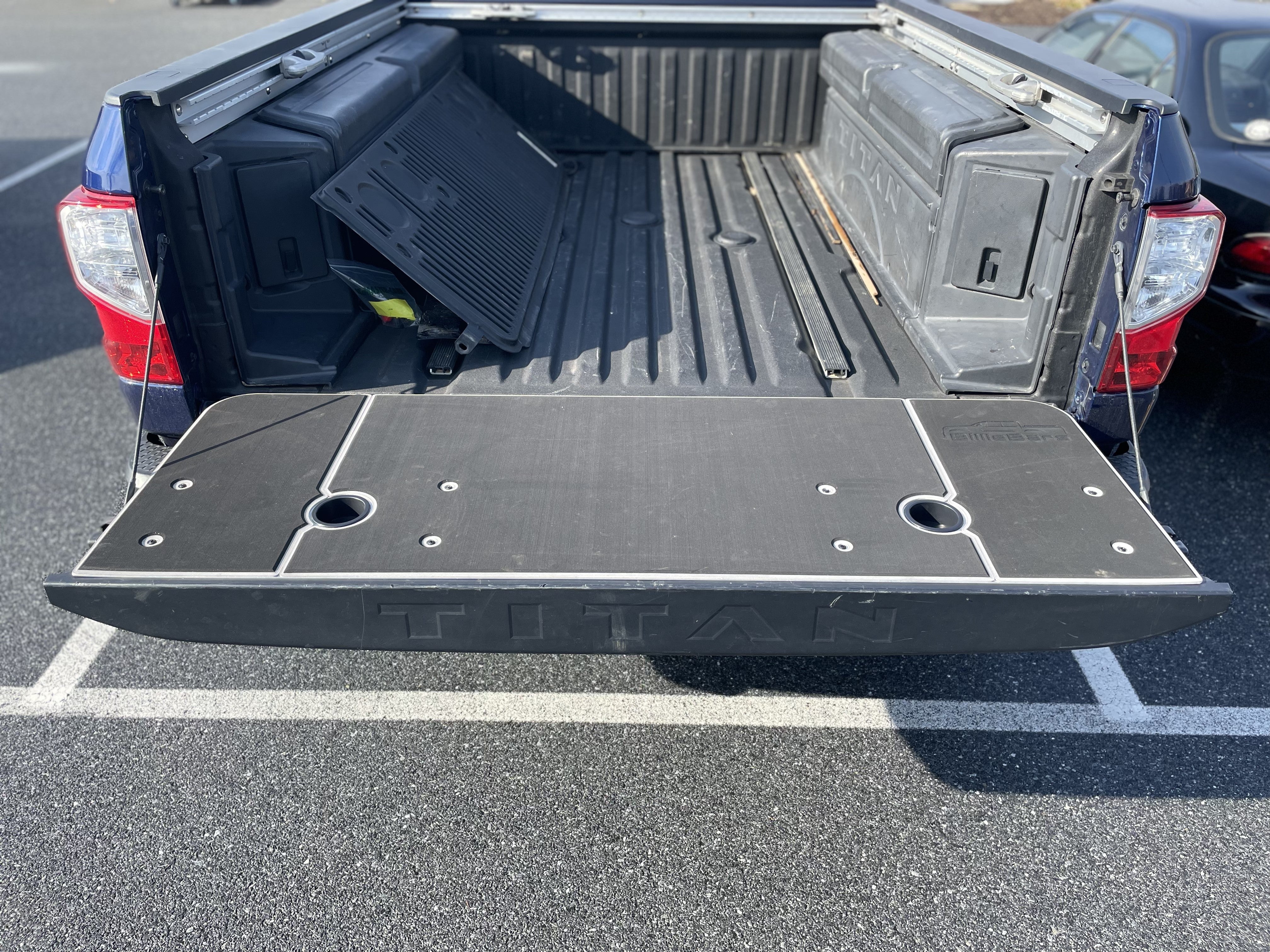 Titan Tailgate Cover (2004-2025)