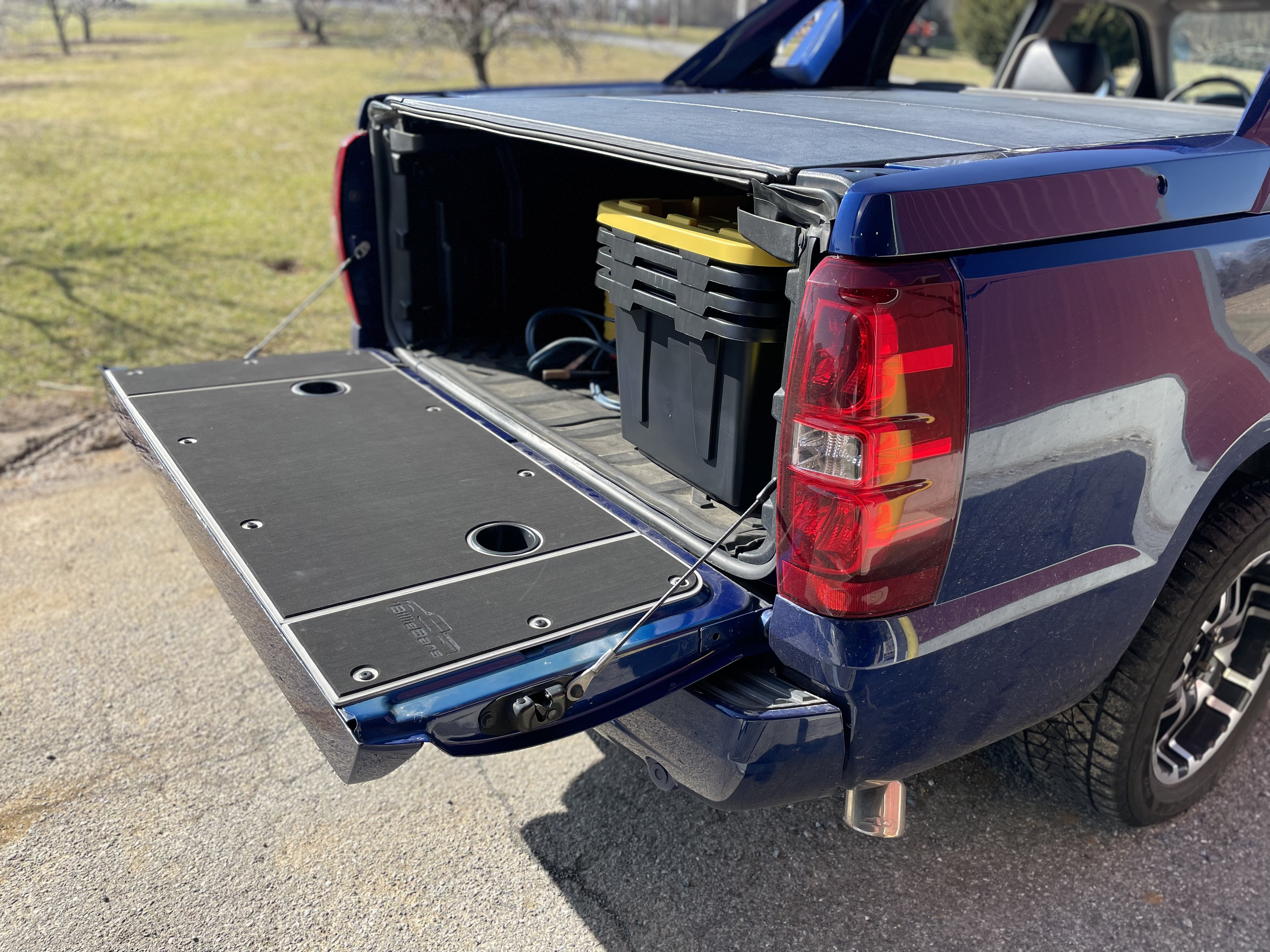 Avalanche Tailgate Cover (2007+)