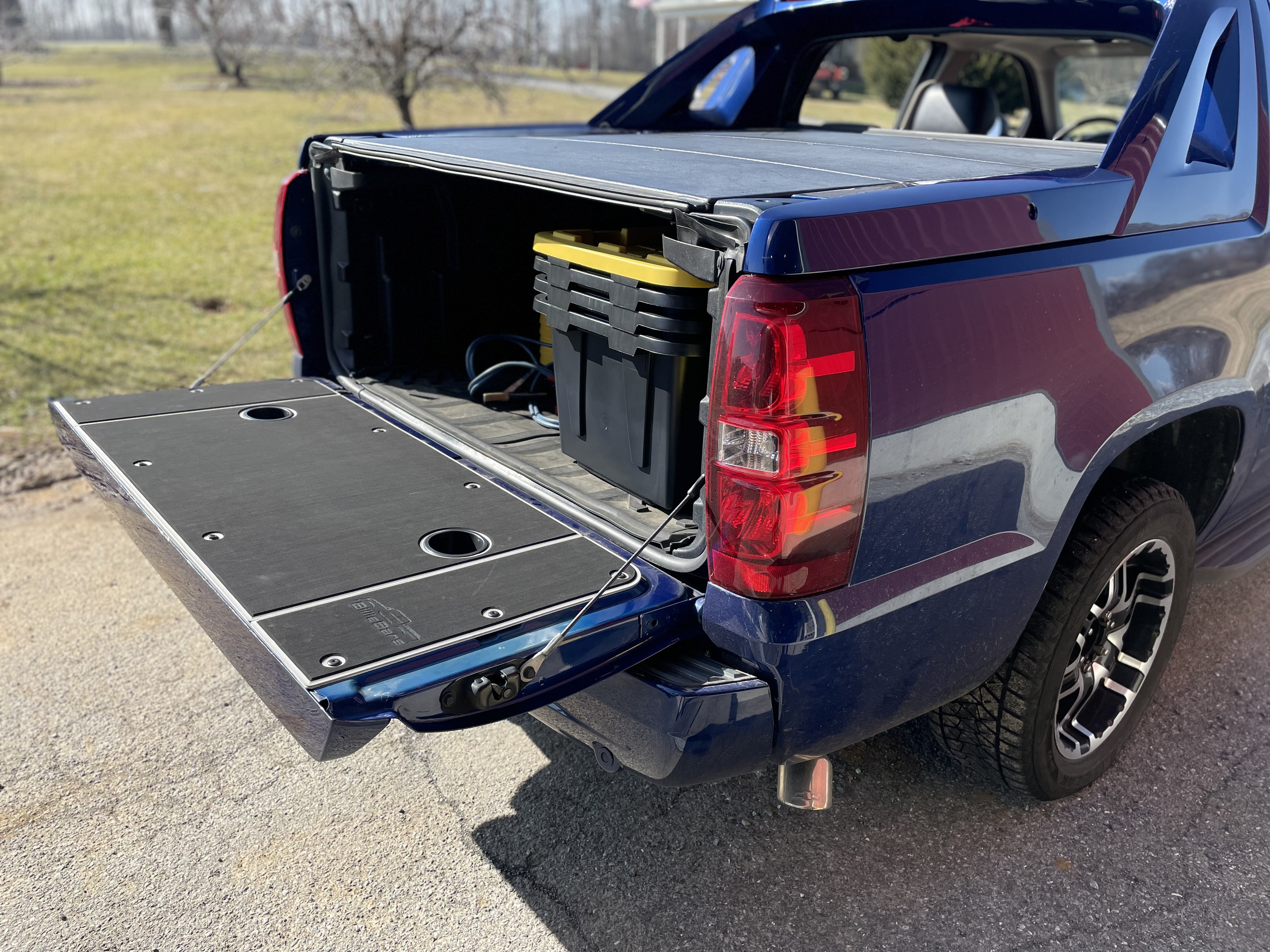 Avalanche Tailgate Cover (2007+)