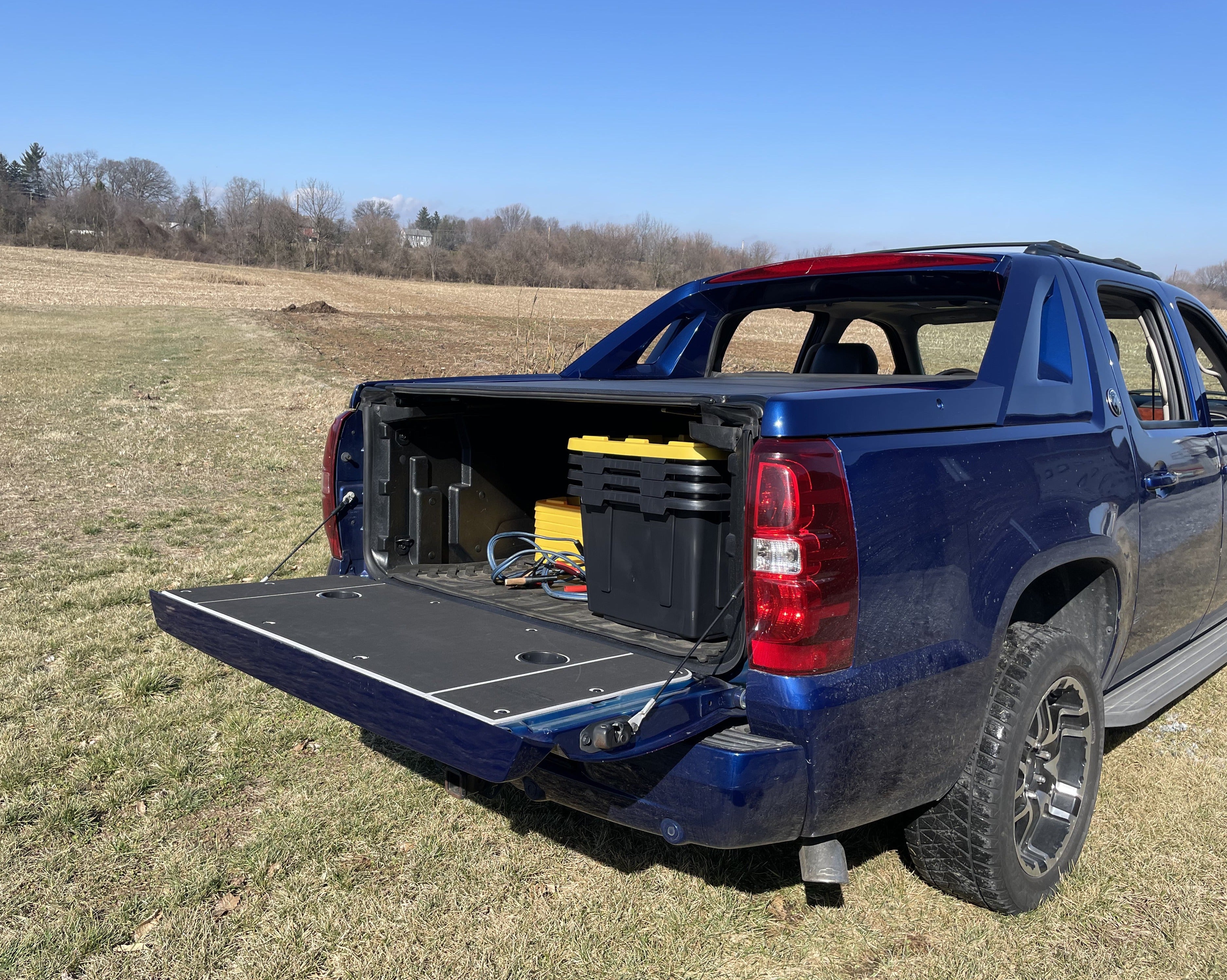 Avalanche Tailgate Cover (2007+)