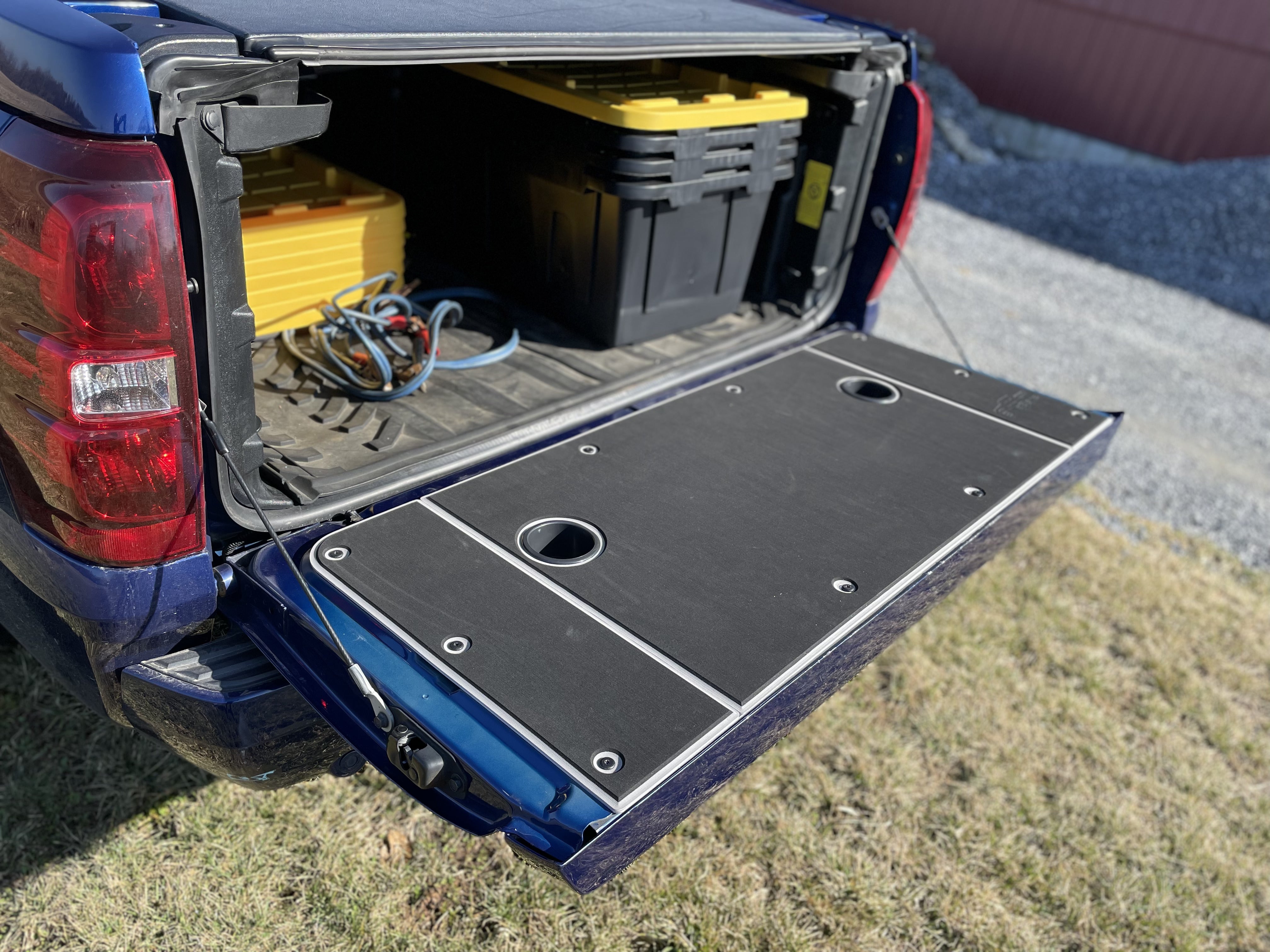 Avalanche Tailgate Cover (2007+)