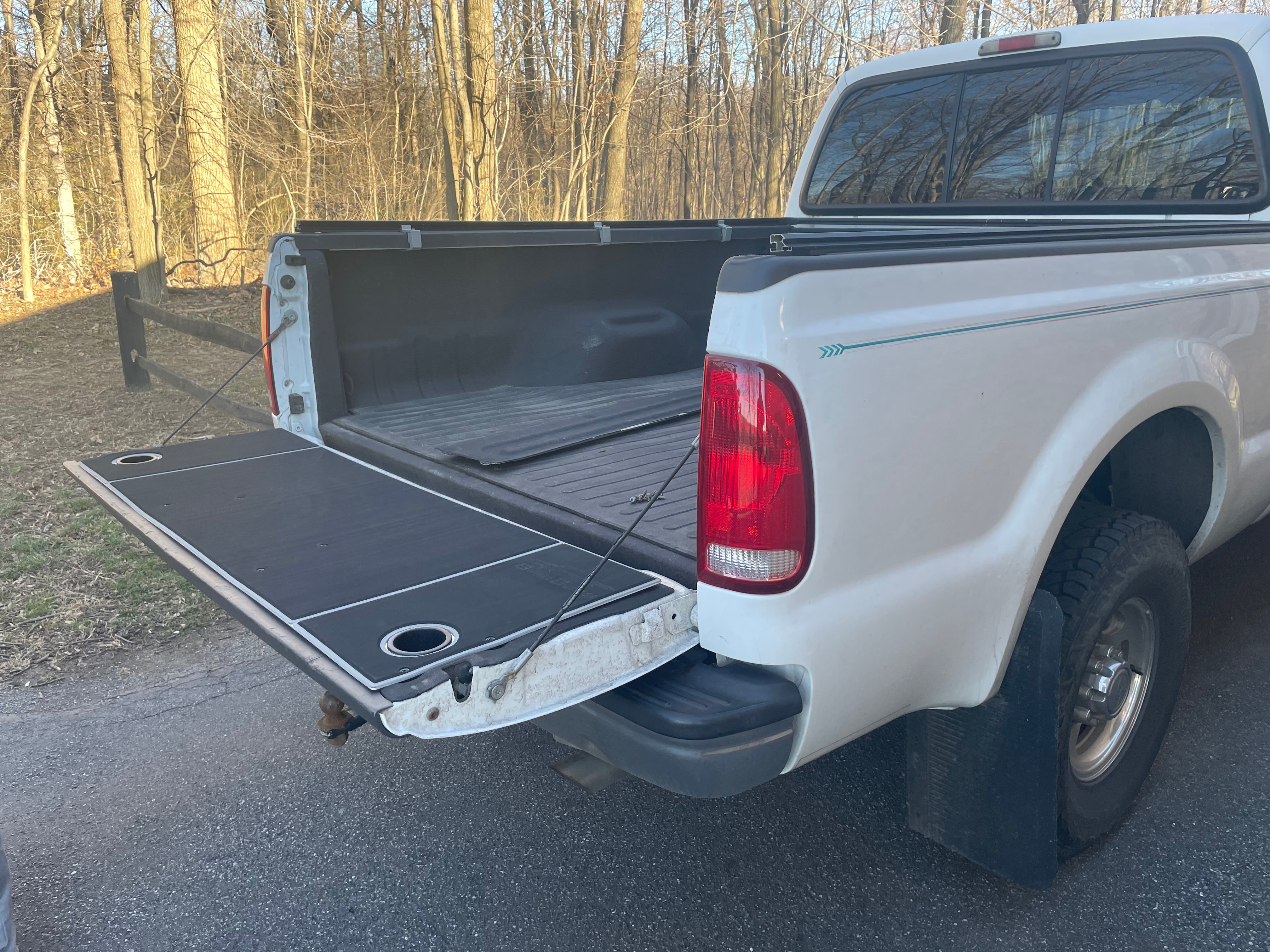 F150 F250 F350 Tailgate Cover (1999-2007)