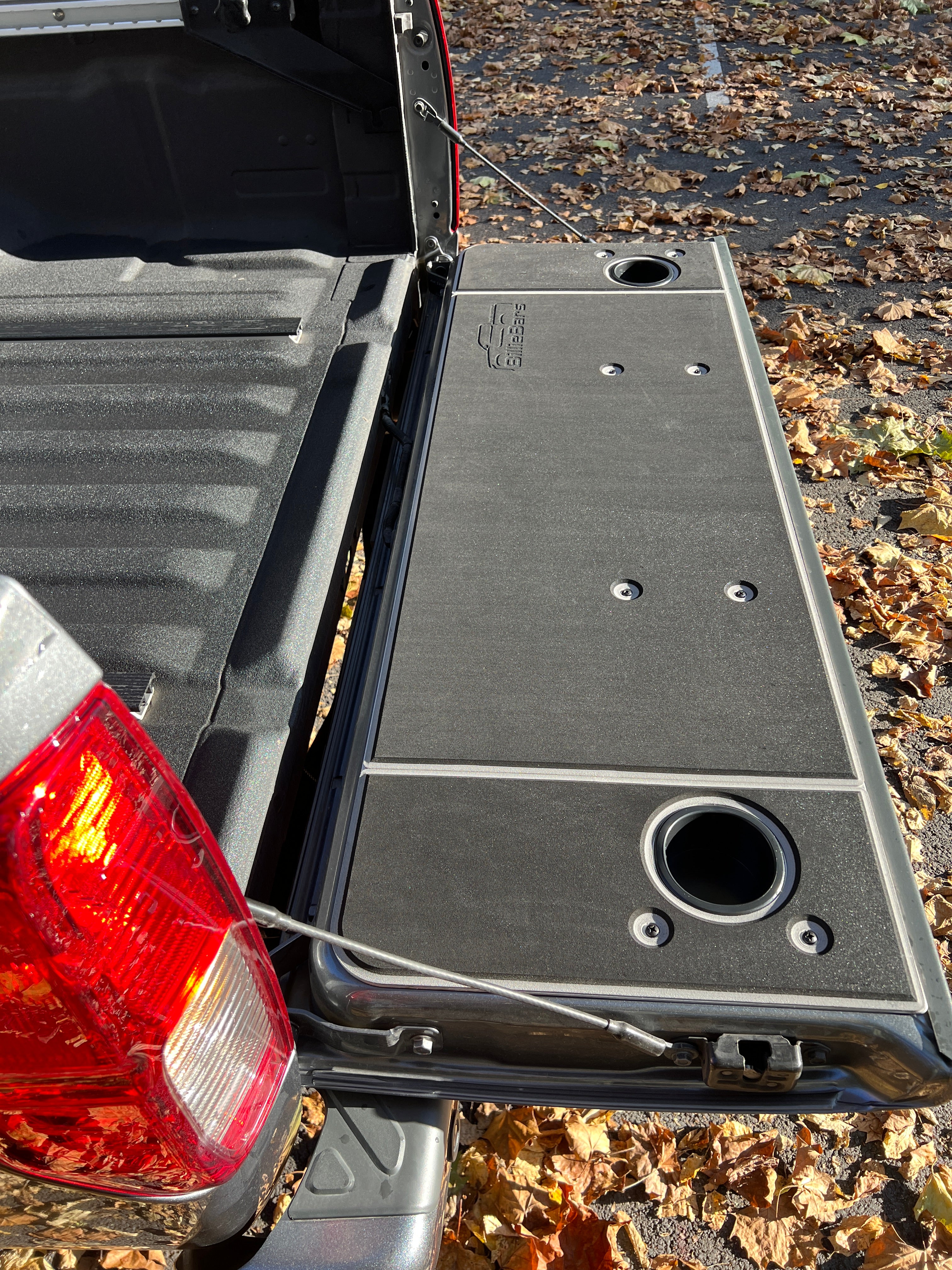 Frontier Tailgate Cover (1997-2021)