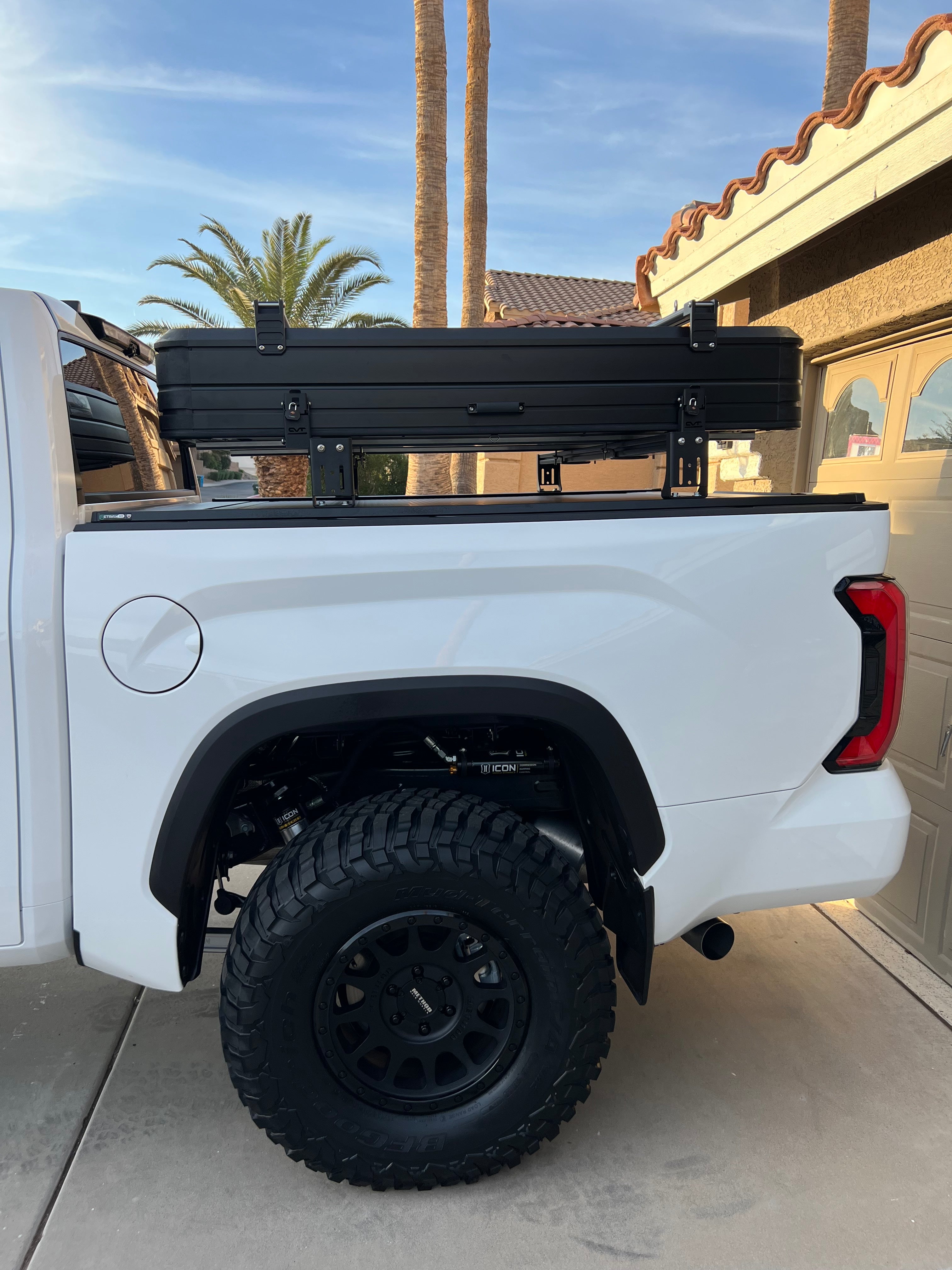 Tundra - Bed Rack for Retractable Covers with T-slots