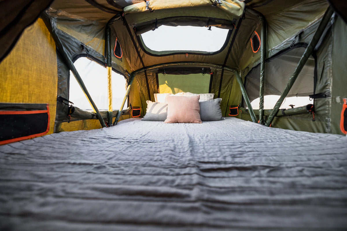 Roam Adventure - VAGABOND ROOFTOP TENT